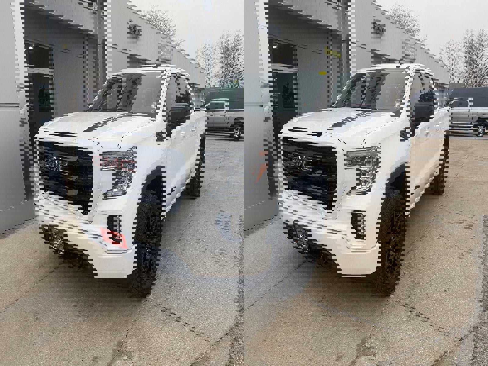 Used 2020 GMC Sierra 1500 Elevation w/ Elevation Value Package image 2