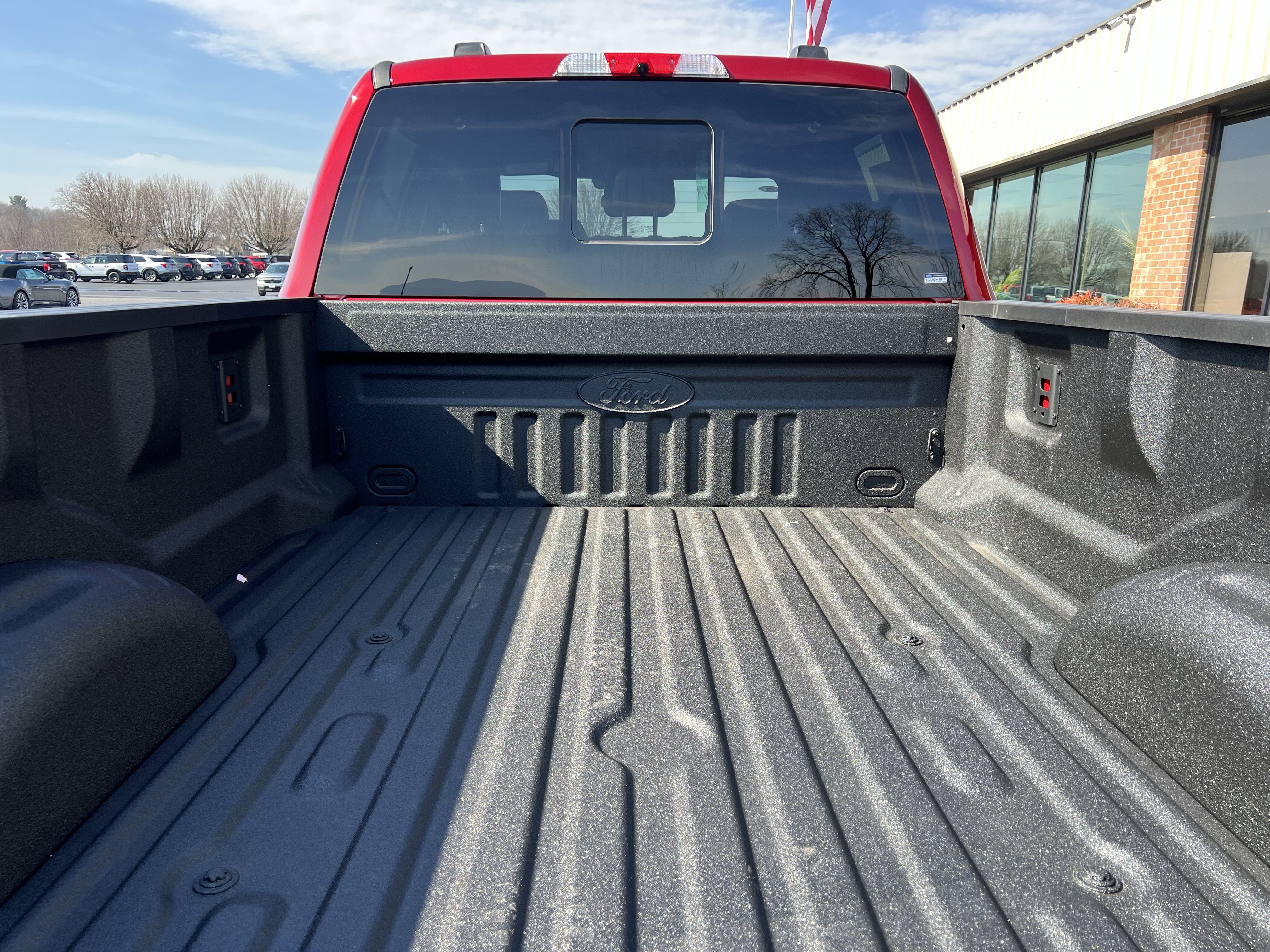 New 2026 Ford F350 Platinum w/ FX4 Off-Road Package AWD/4WD image 9