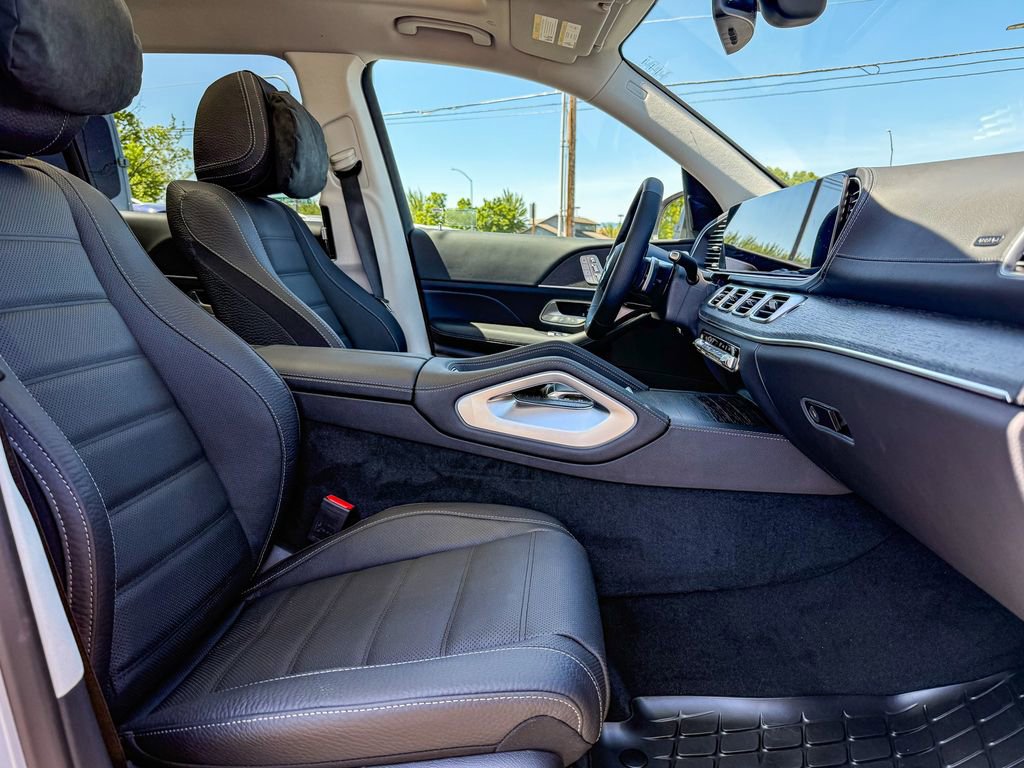 New 2026 Mercedes-Benz GLS 450 4MATIC image 16