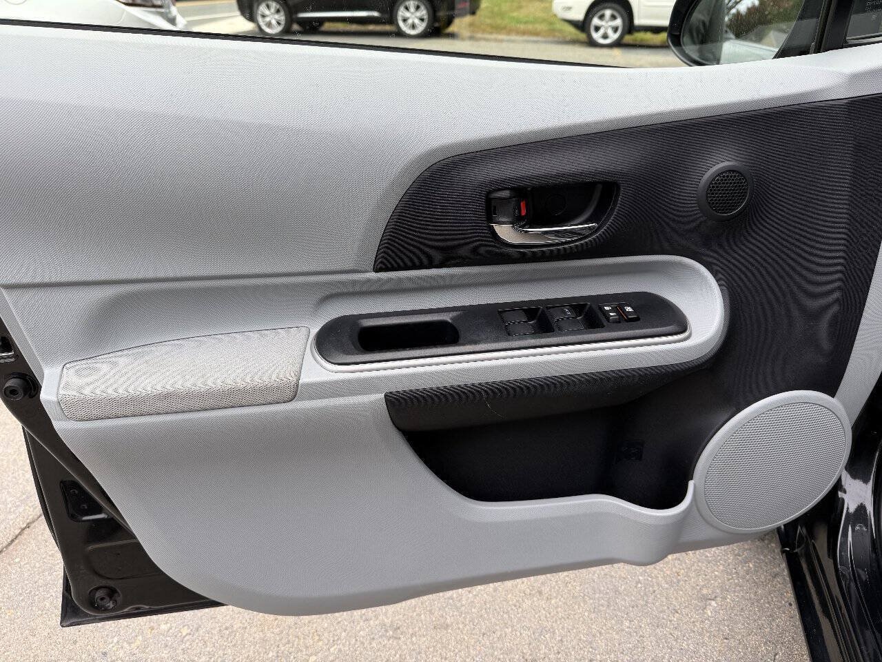 Used 2014 Toyota Prius C Two FWD image 19