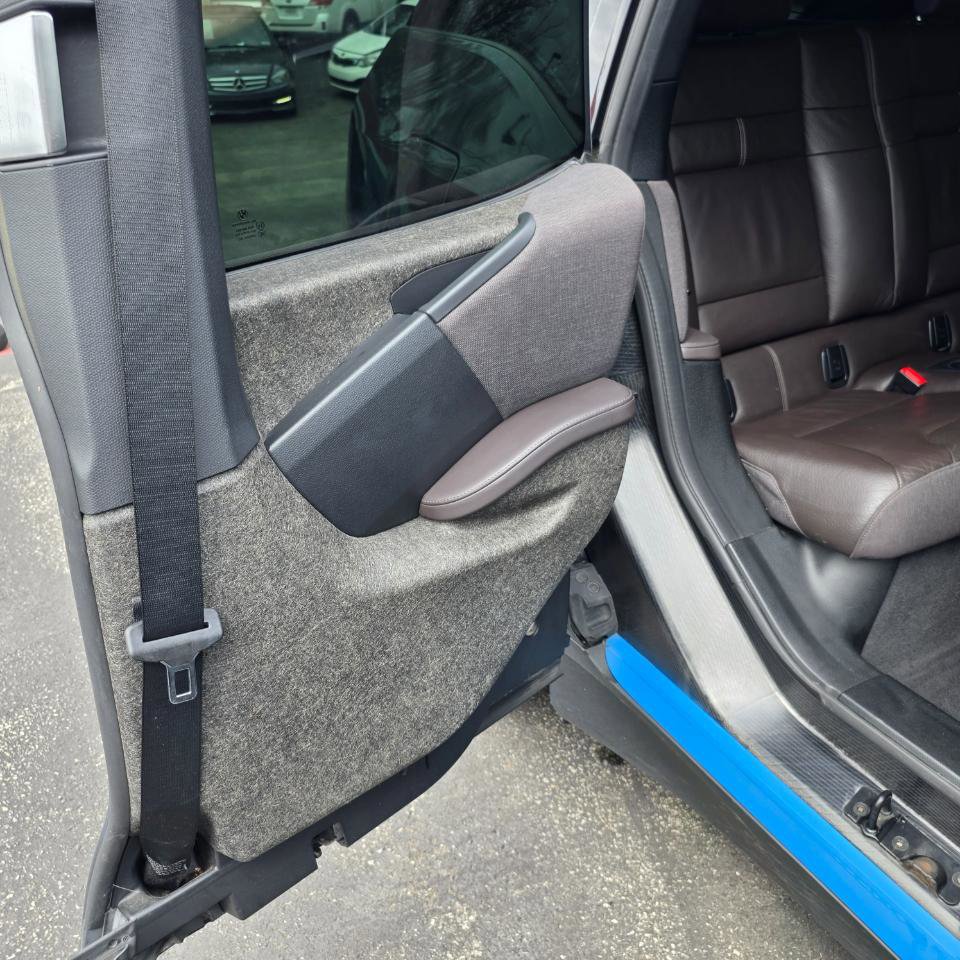Used 2015 BMW i3 w/ Range Extender RWD image 31