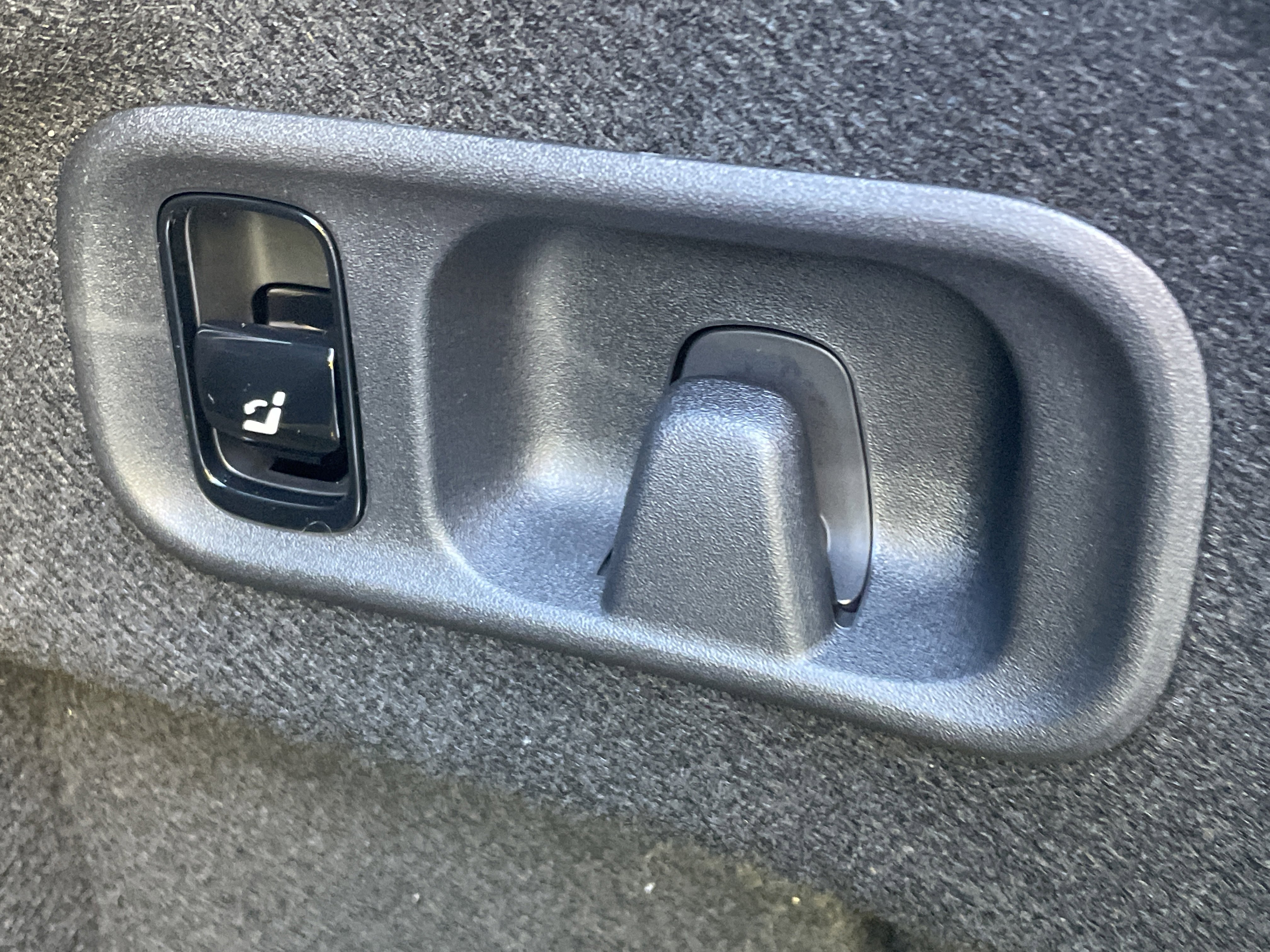 New 2026 Mercedes-Benz C 43 AMG 4MATIC Sedan image 11