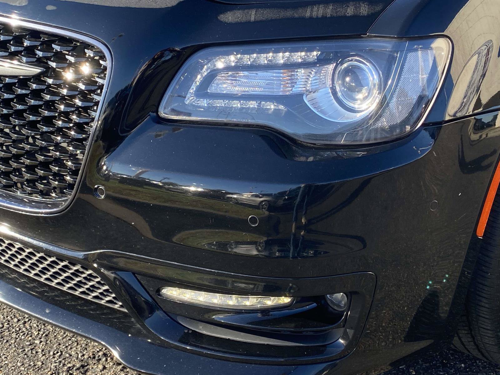 Used 2022 Chrysler 300 Touring L w/ Comfort Group RWD image 5