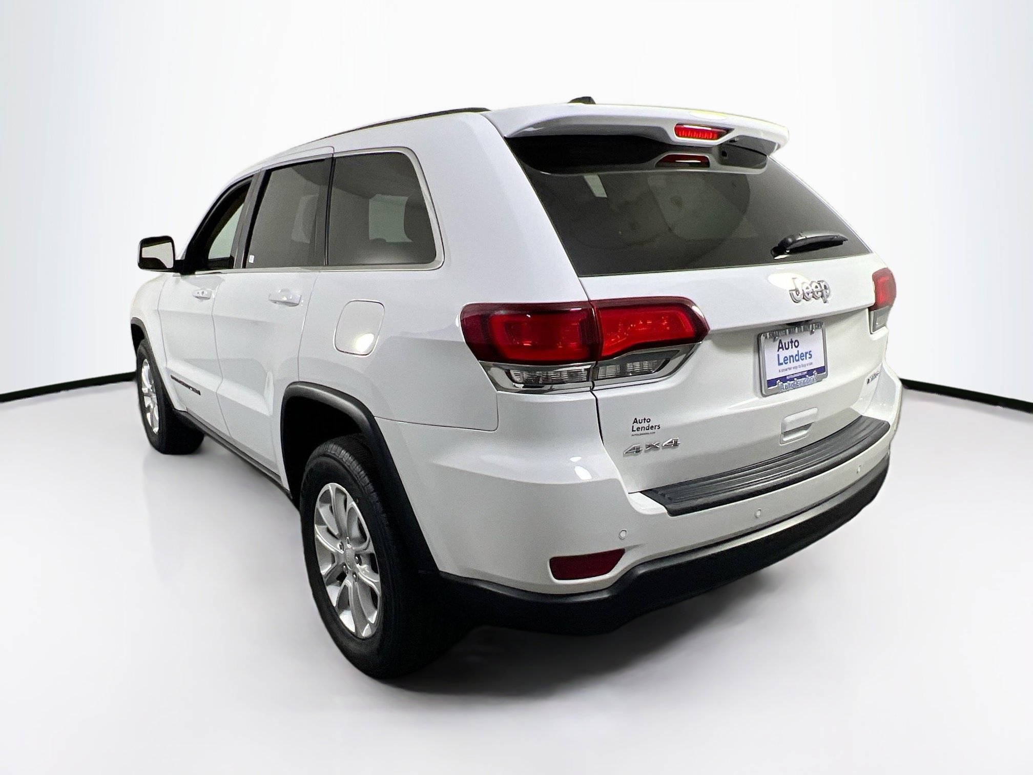 Used 2022 Jeep Grand Cherokee Laredo E image 7