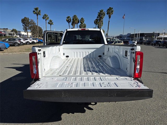Used 2023 Ford F350 XLT w/ FX4 Off-Road Package image 10