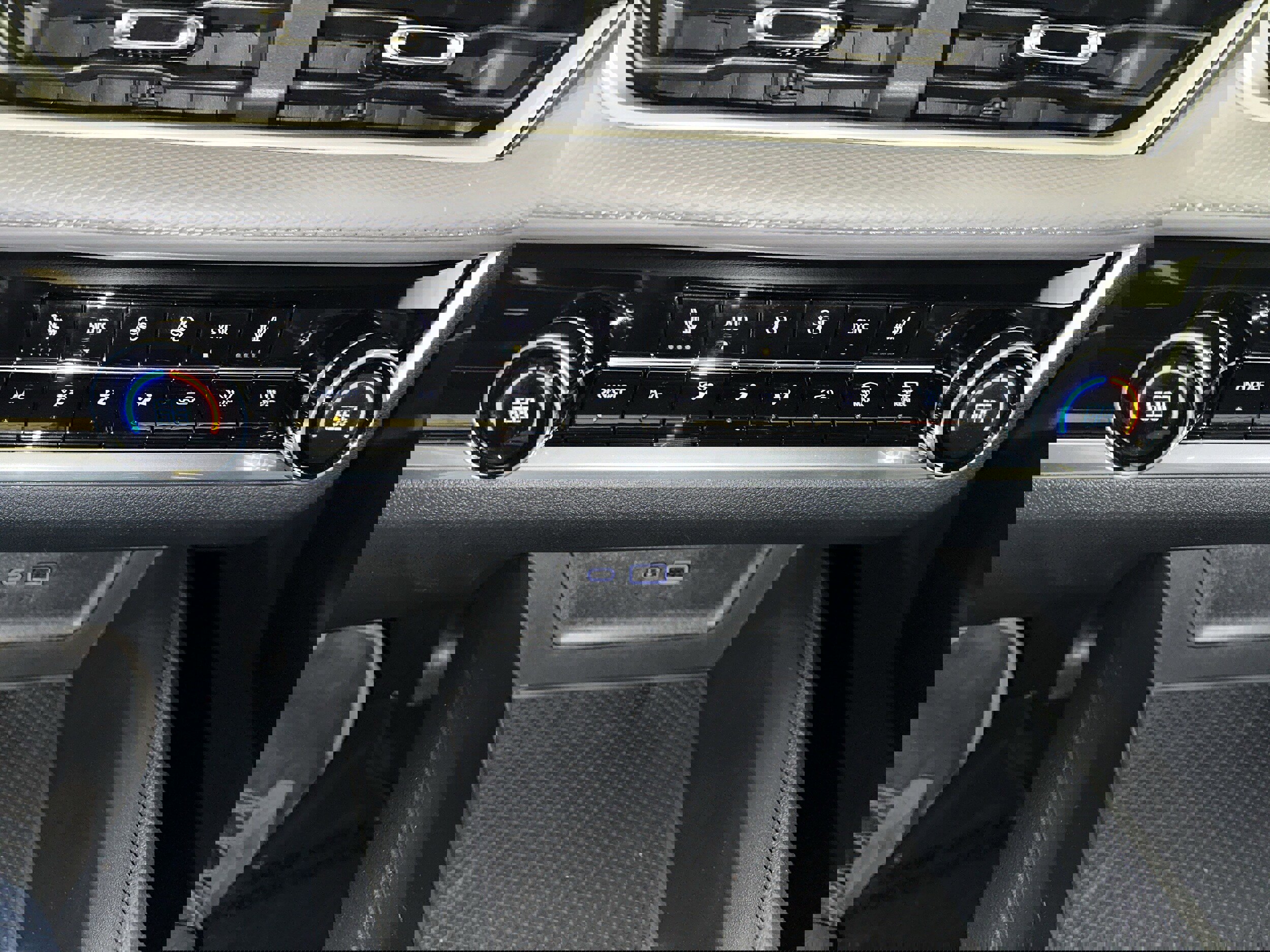 New 2026 Chevrolet Equinox LT w/ Convenience Package II image 14