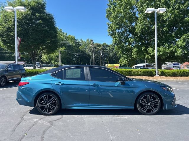 Used 2025 Toyota Camry XSE FWD image 5
