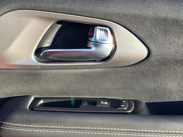 New 2026 Chrysler Pacifica Select image 38