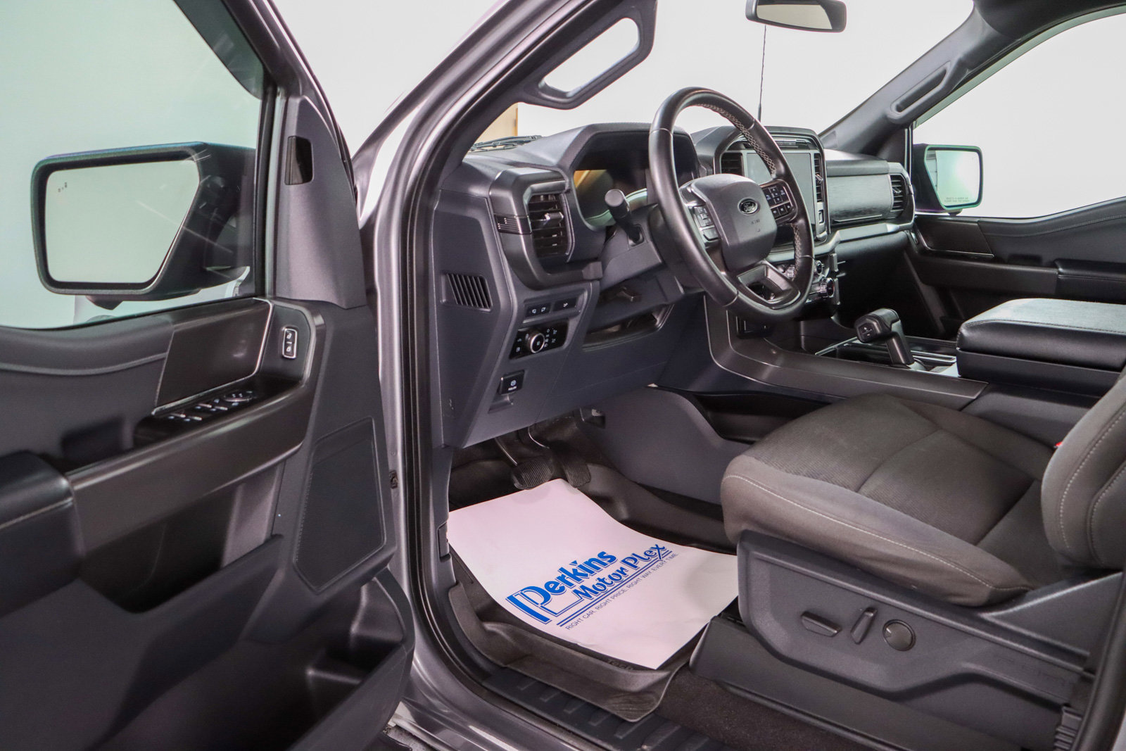 Used 2024 Ford F150 XLT w/ Equipment Group 302A MID image 3