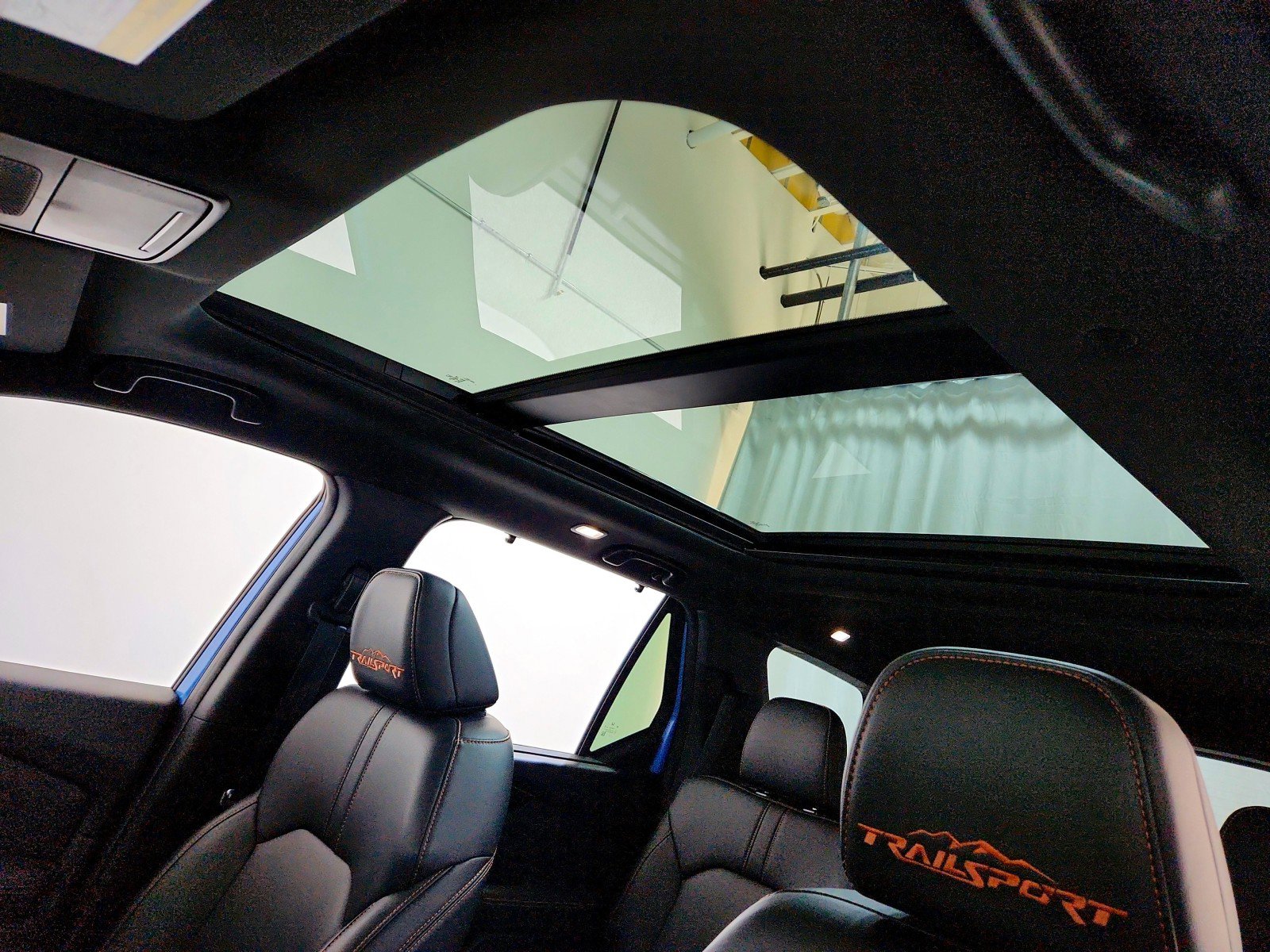 Used 2023 Honda Pilot TrailSport image 11