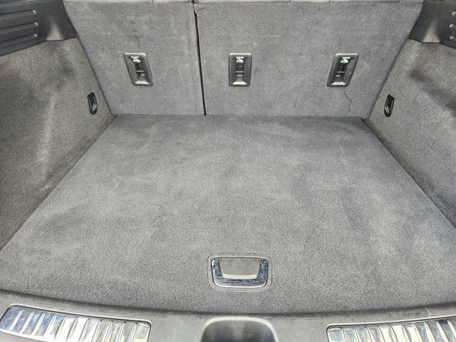 Used 2025 Cadillac XT4 Premium Luxury FWD image 32