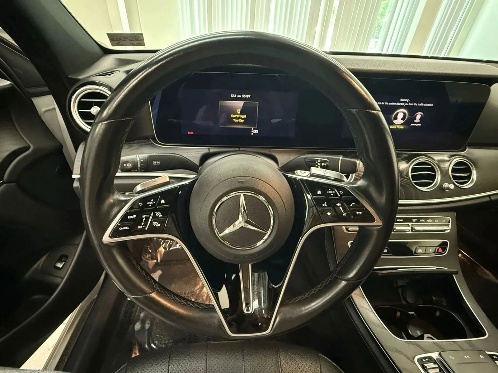 Used 2022 Mercedes-Benz E 350 Sedan w/ AMG Line Exterior image 24