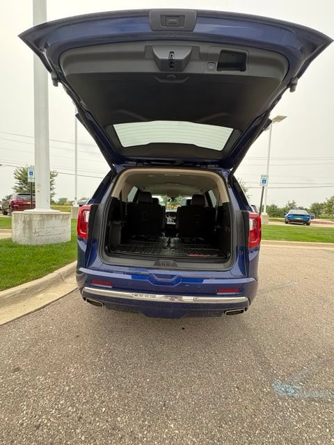 Used 2023 GMC Acadia Denali AWD/4WD image 23