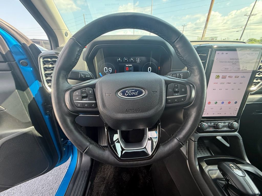 Used 2024 Ford Ranger Lariat w/ FX4 Off-Road Package image 16