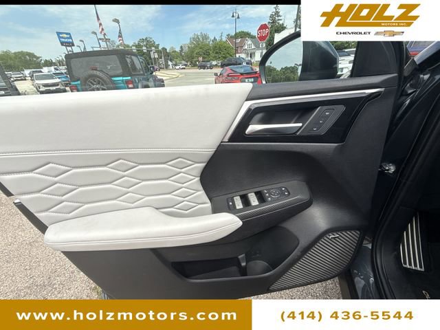 Used 2025 Mitsubishi Outlander SEL AWD/4WD image 23