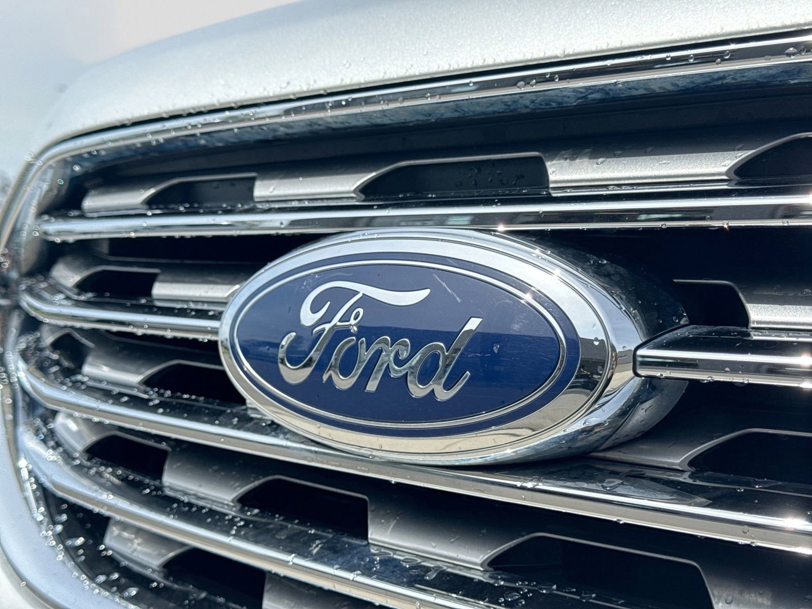 Used 2019 Ford Edge SEL AWD/4WD image 14