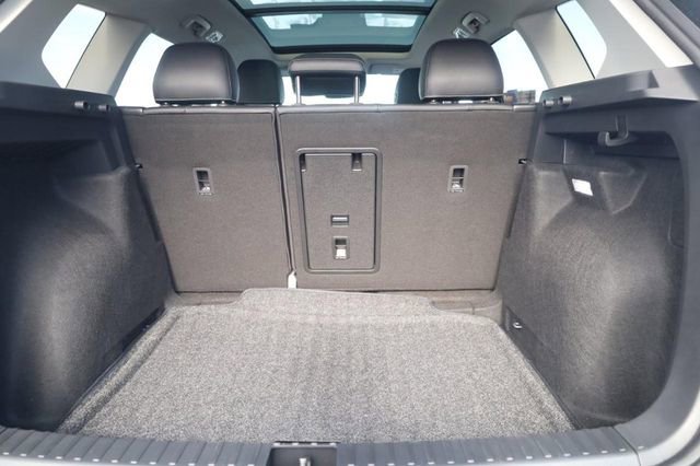 New 2026 Volkswagen Taos SE image 22