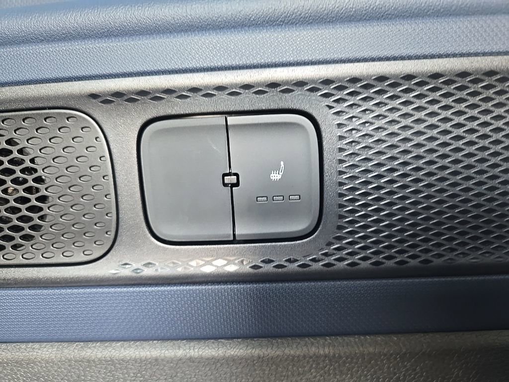 New 2025 Volkswagen ID. Buzz 1st Edition RWD image 29
