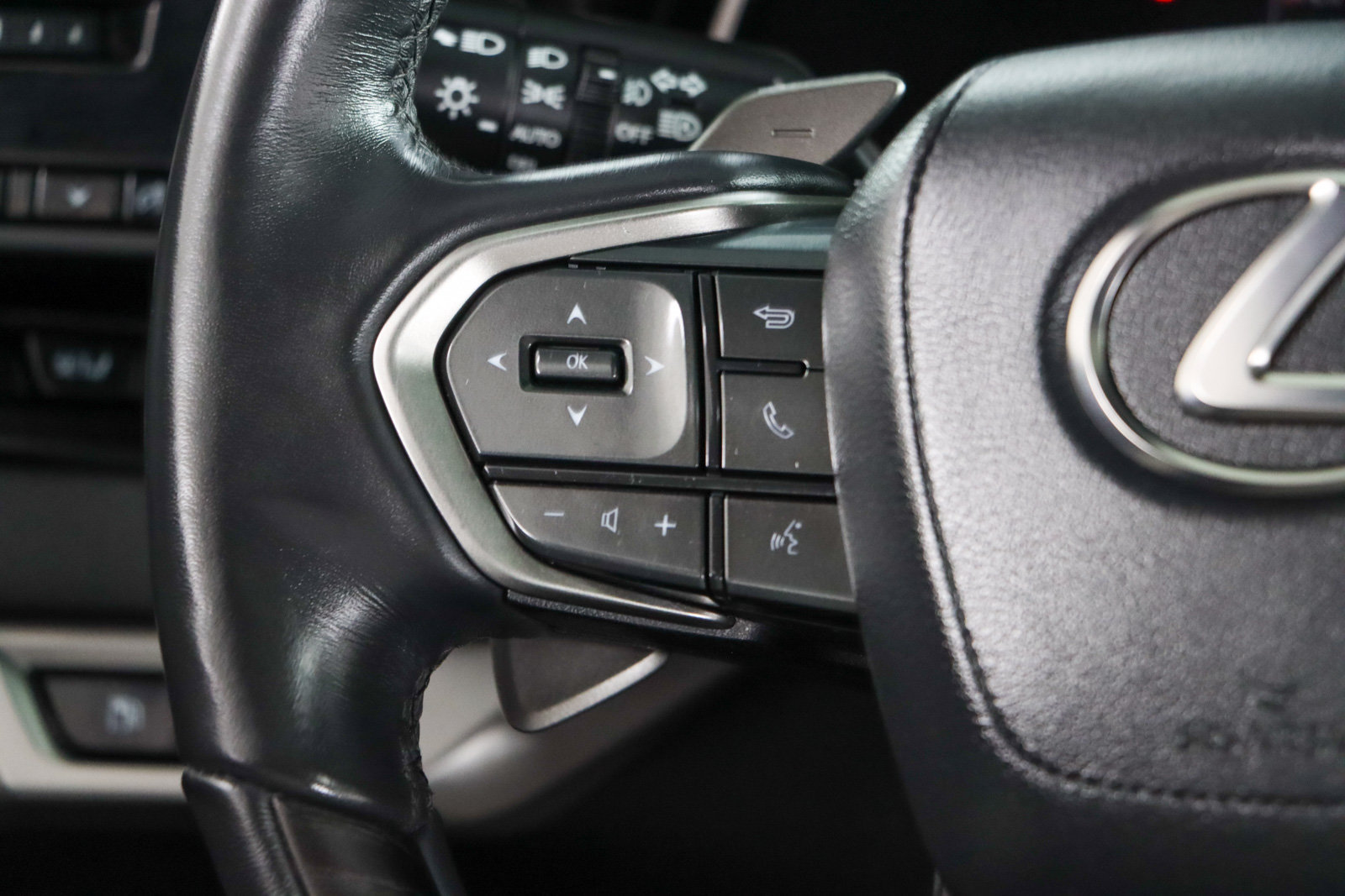 Used 2023 Lexus RX 350 Premium w/ Cold Area Package AWD/4WD image 13