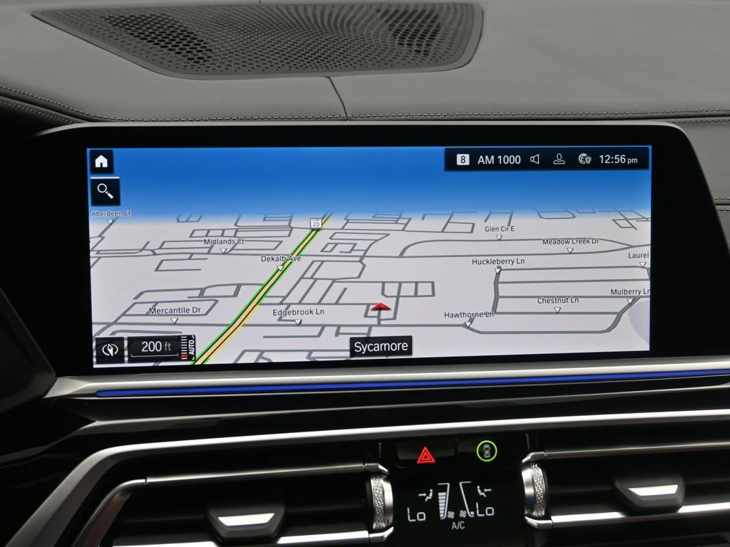 Used 2022 BMW X7 M50i image 16