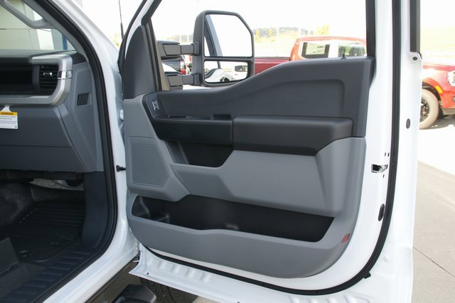 New 2026 Ford F350 XL image 25