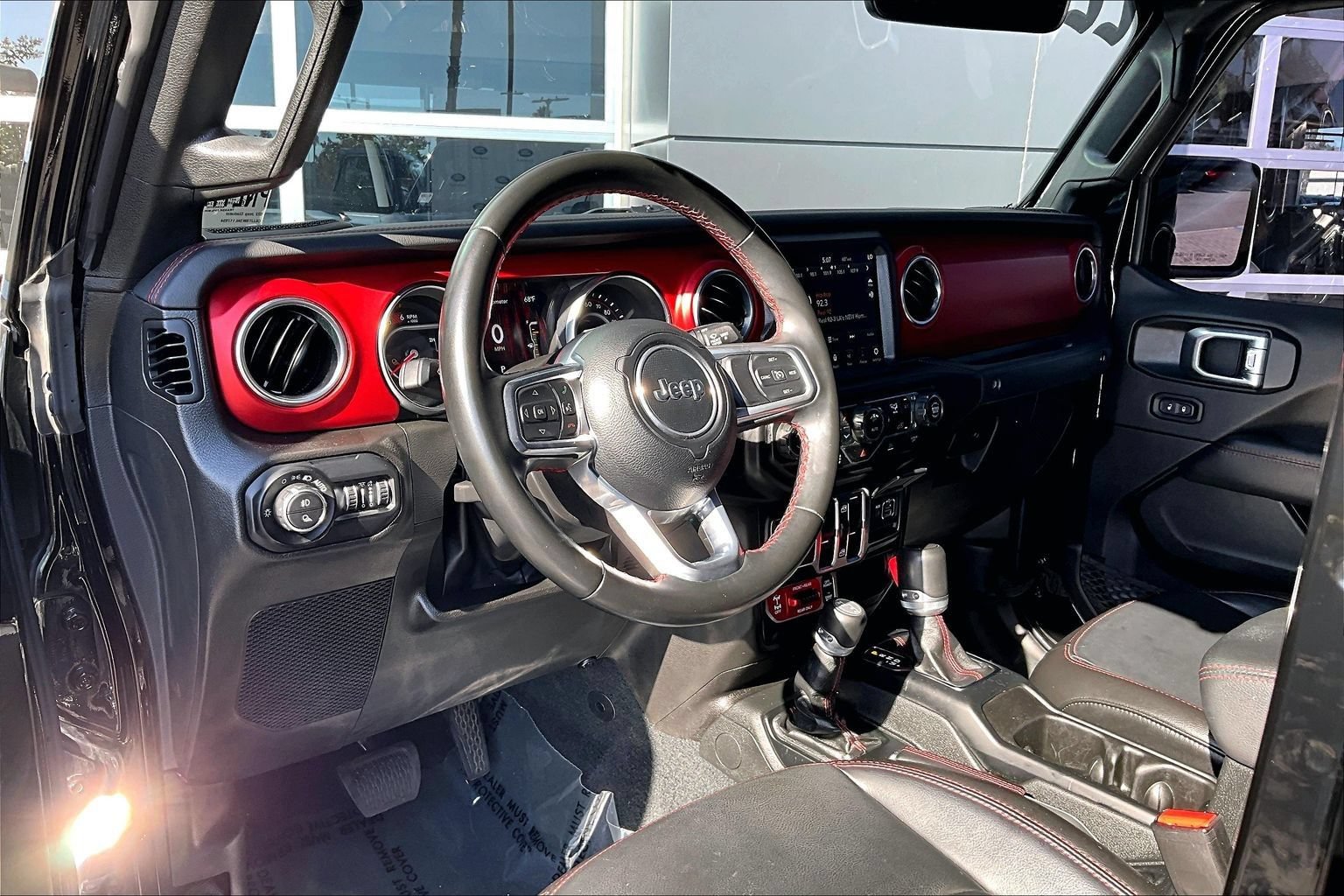 Used 2022 Jeep Gladiator Rubicon w/ LED Lighting Group AWD/4WD image 14