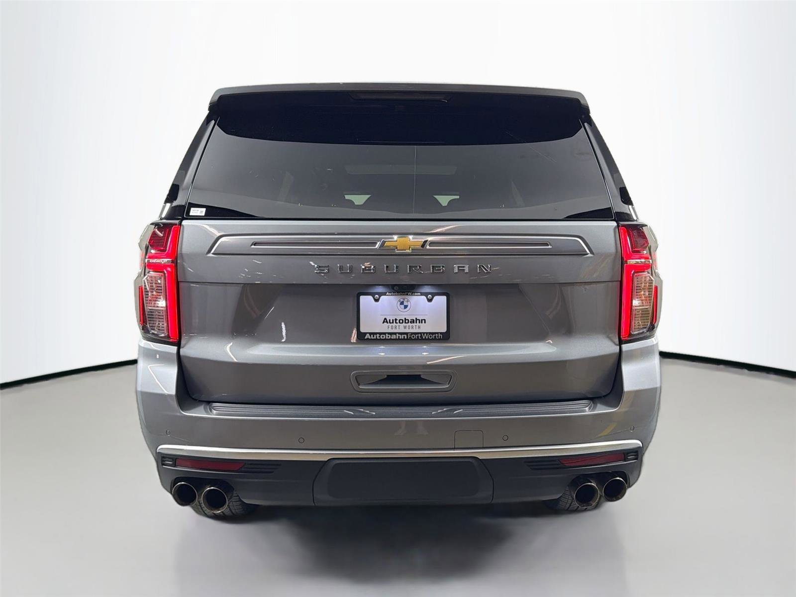 Used 2024 Chevrolet Suburban High Country image 7