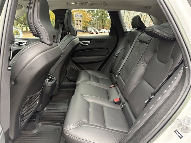 Used 2022 Volvo XC60 B6 Inscription w/ Advanced Package image 23