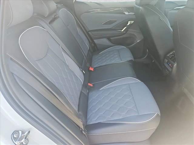 Used 2025 Volkswagen Tiguan SEL R-Line AWD/4WD image 20