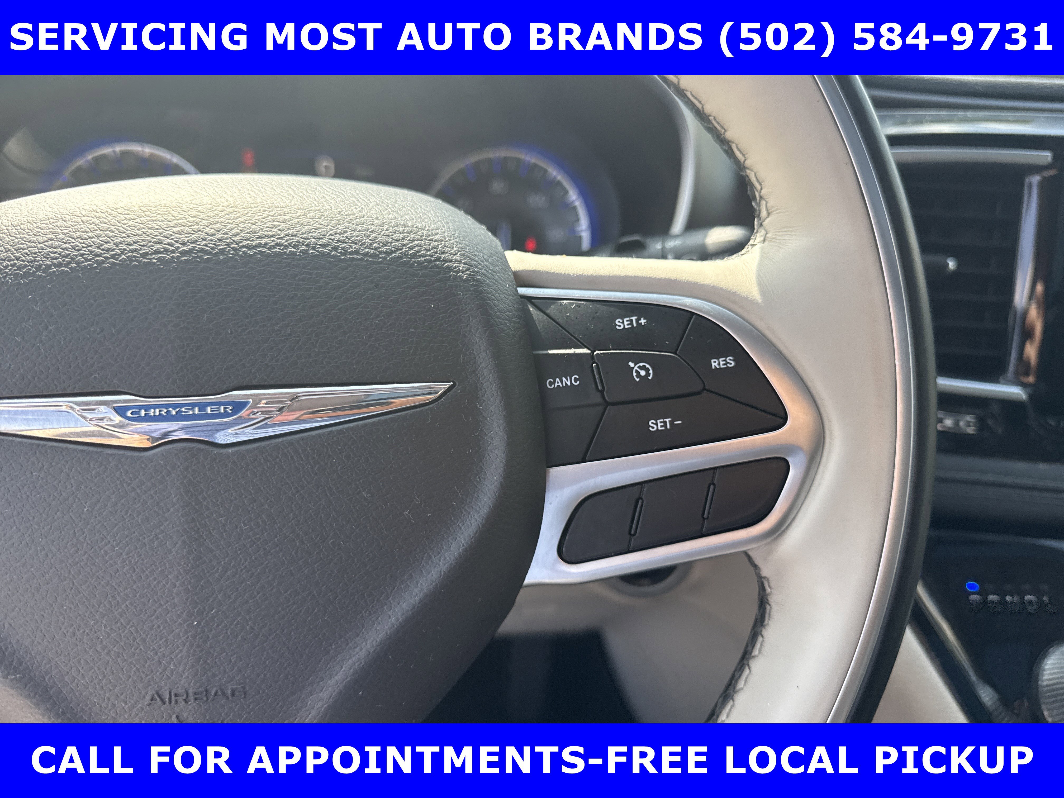 Used 2018 Chrysler Pacifica Limited image 29