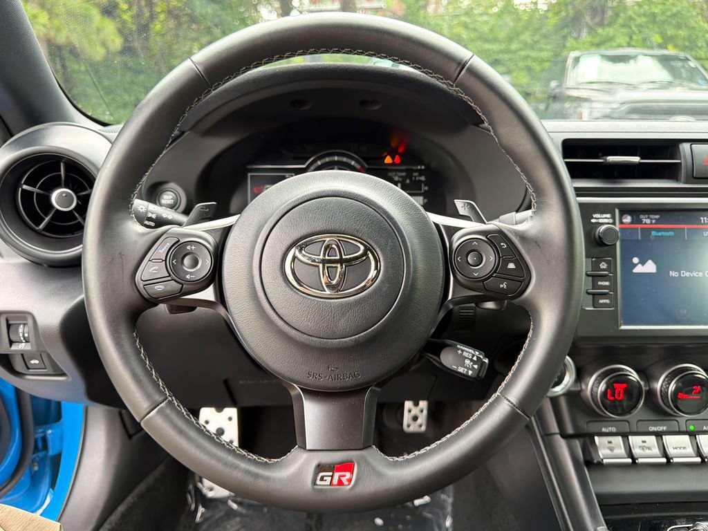 Used 2022 Toyota GR86 Premium w/ ALL Weather Mat Package (TMS) RWD image 22