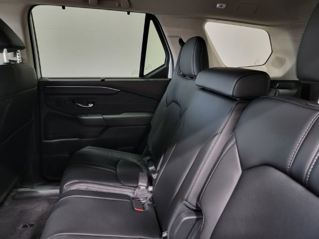 New 2026 Honda Pilot Touring image 12