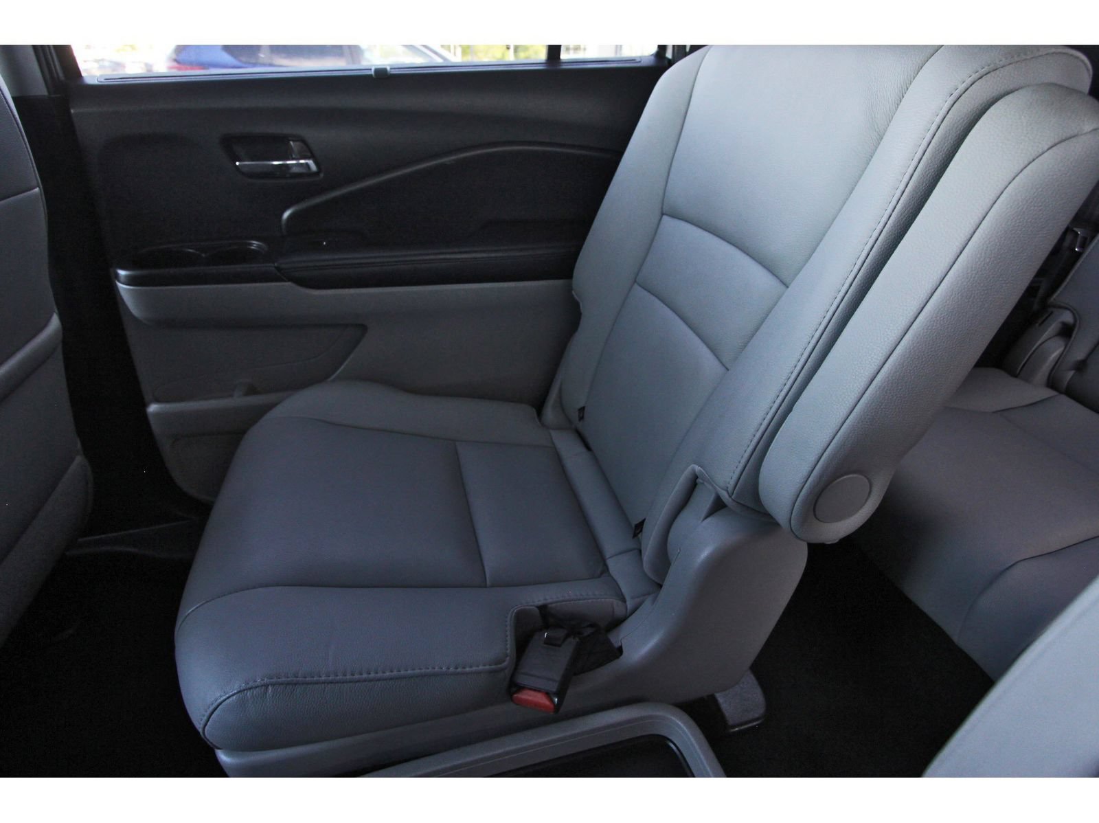 Used 2020 Honda Pilot Touring image 14