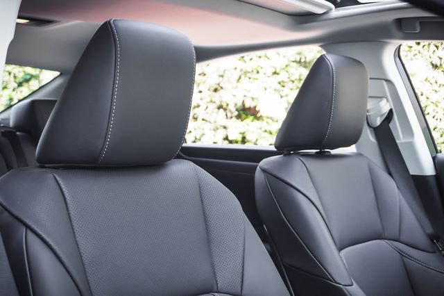 Certified 2025 Lexus ES 300h w/ Premium Package image 25