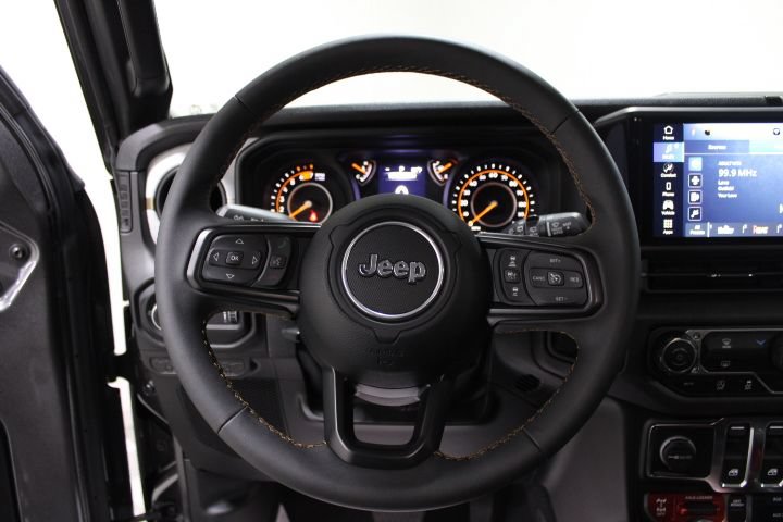 Used 2024 Jeep Wrangler Sport AWD/4WD image 33