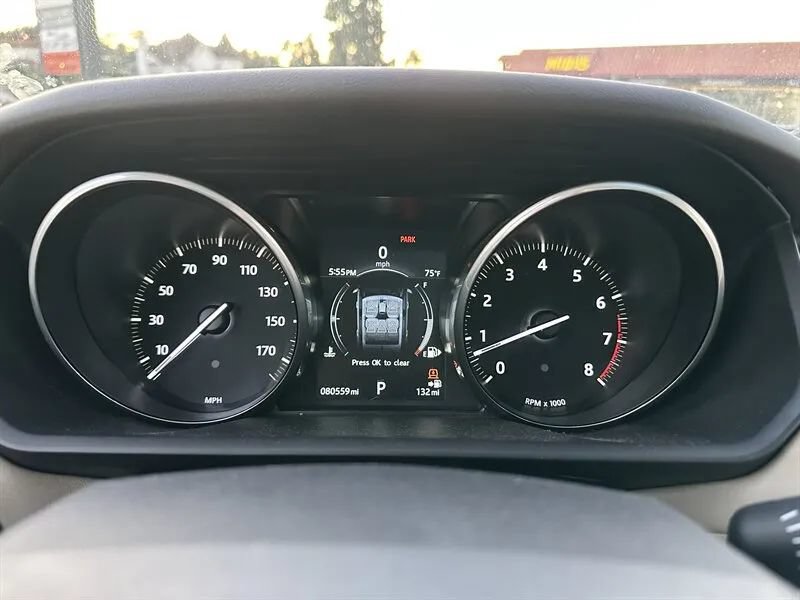 Used 2017 Land Rover Range Rover Sport SE AWD/4WD image 33