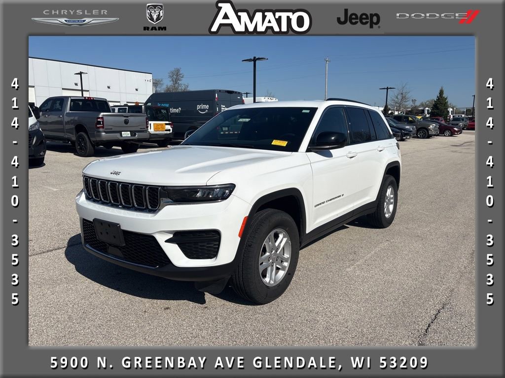 Used 2024 Jeep Grand Cherokee Laredo image 1