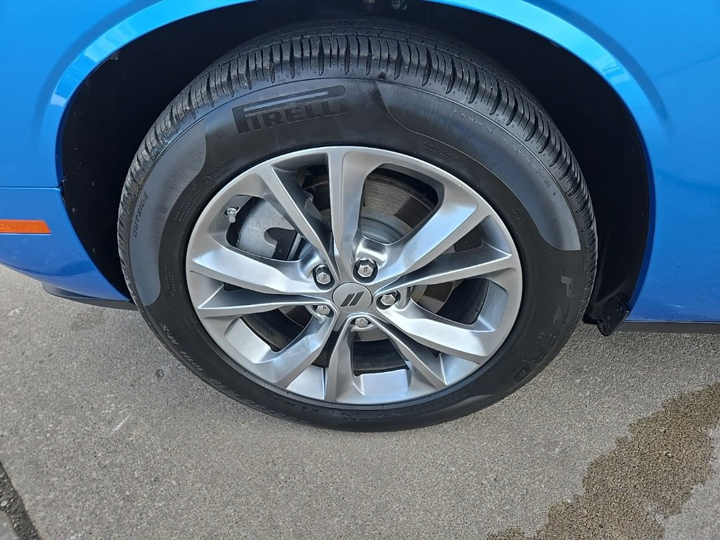Used 2023 Dodge Challenger SXT w/ Cold Weather Group image 27