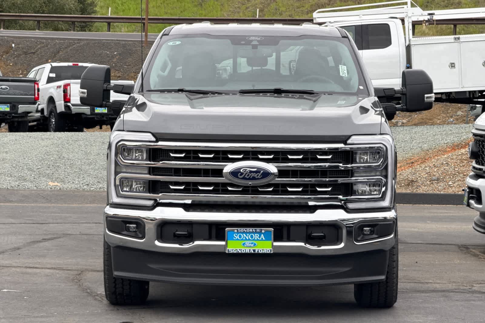 New 2026 Ford F250 XLT w/ XLT Premium Package AWD/4WD image 3