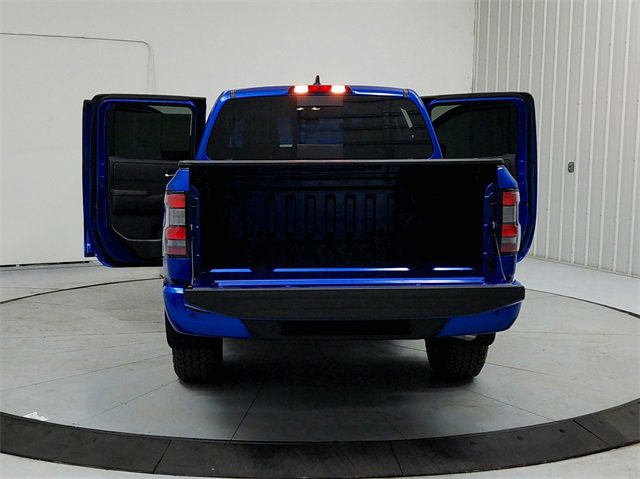 Used 2025 Nissan Frontier PRO-4X image 14
