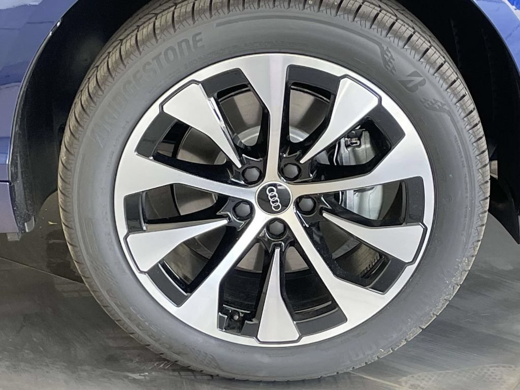 New 2026 Audi Q3 quattro 2.0T AWD/4WD image 14