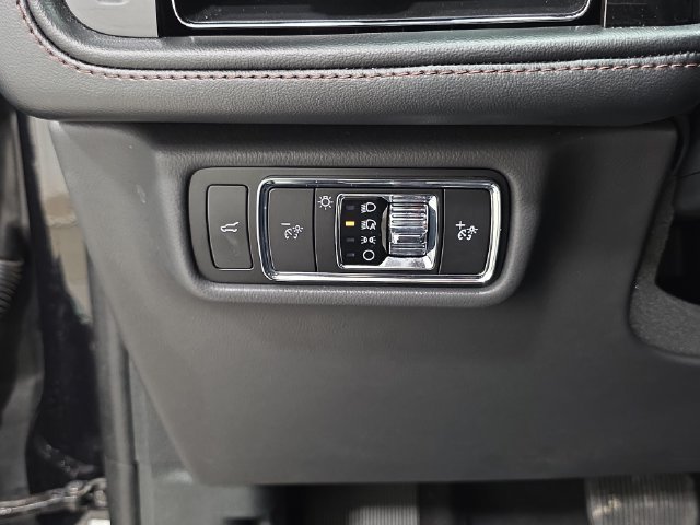 Certified 2024 Lincoln Aviator AWD w/ Premium Package image 23