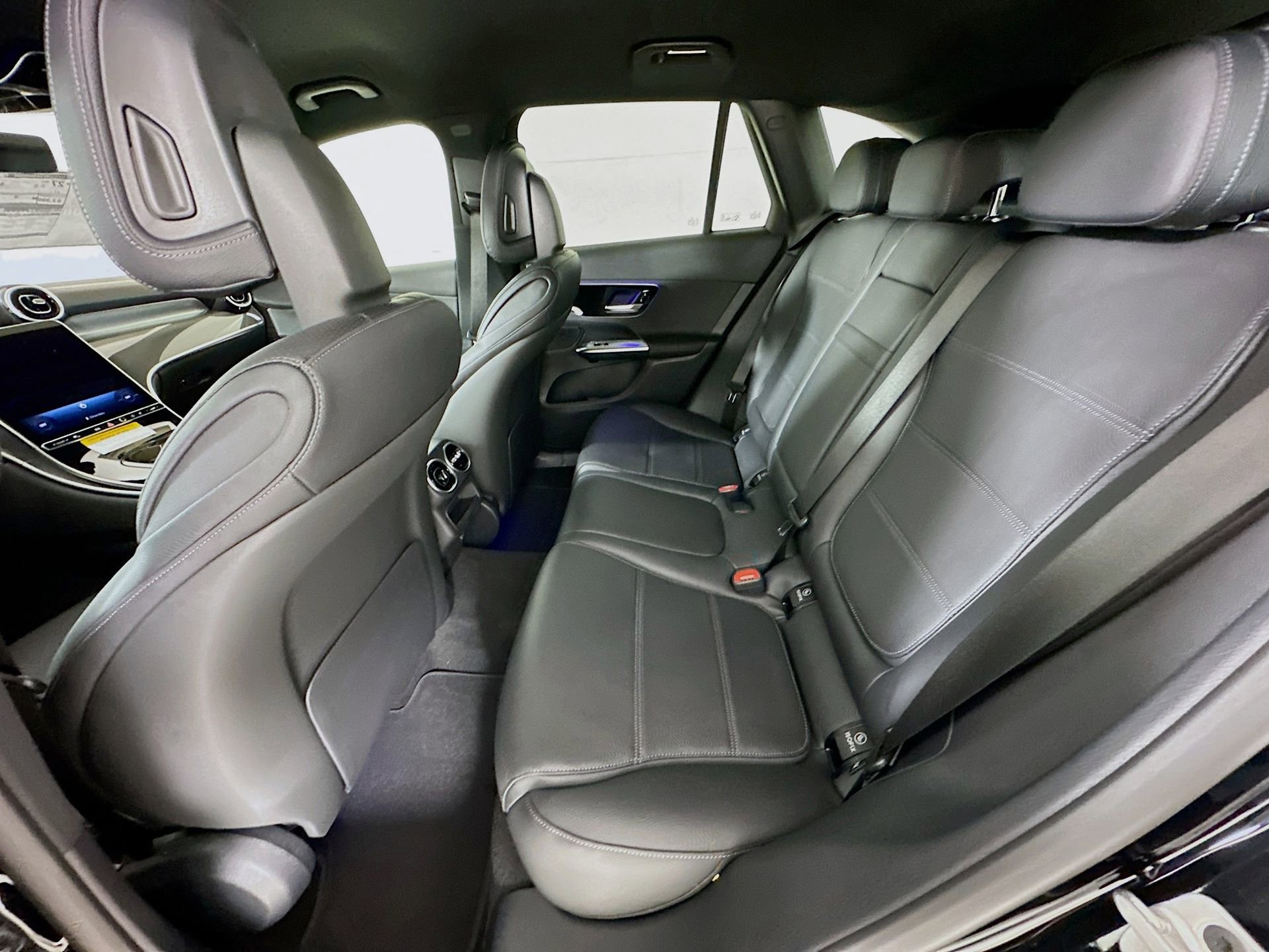 New 2026 Mercedes-Benz GLC 300 image 24