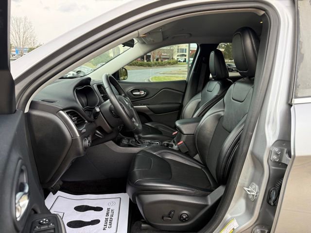 Used 2019 Jeep Cherokee Latitude Plus image 13