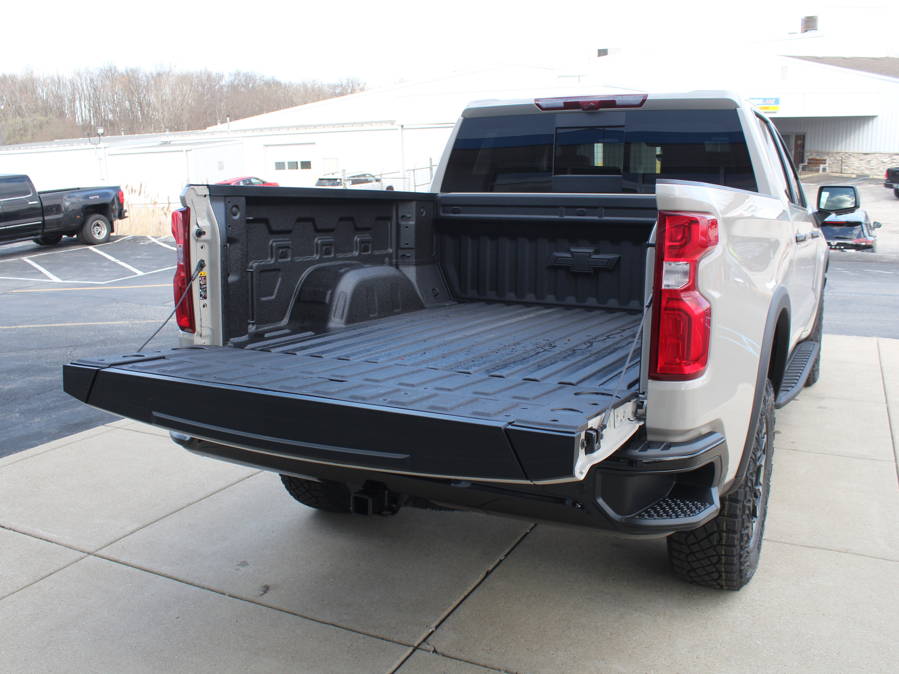 New 2026 Chevrolet Silverado 1500 ZR2 AWD/4WD image 18