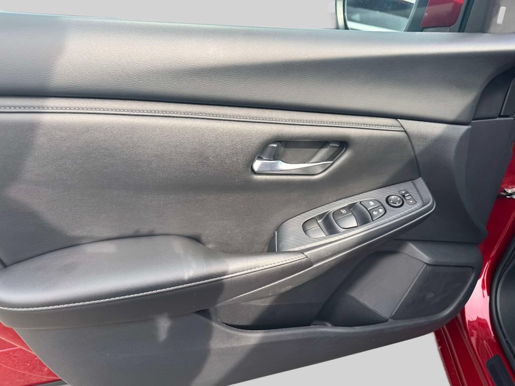 Used 2025 Nissan Sentra SV w/ All-Weather Package FWD image 14