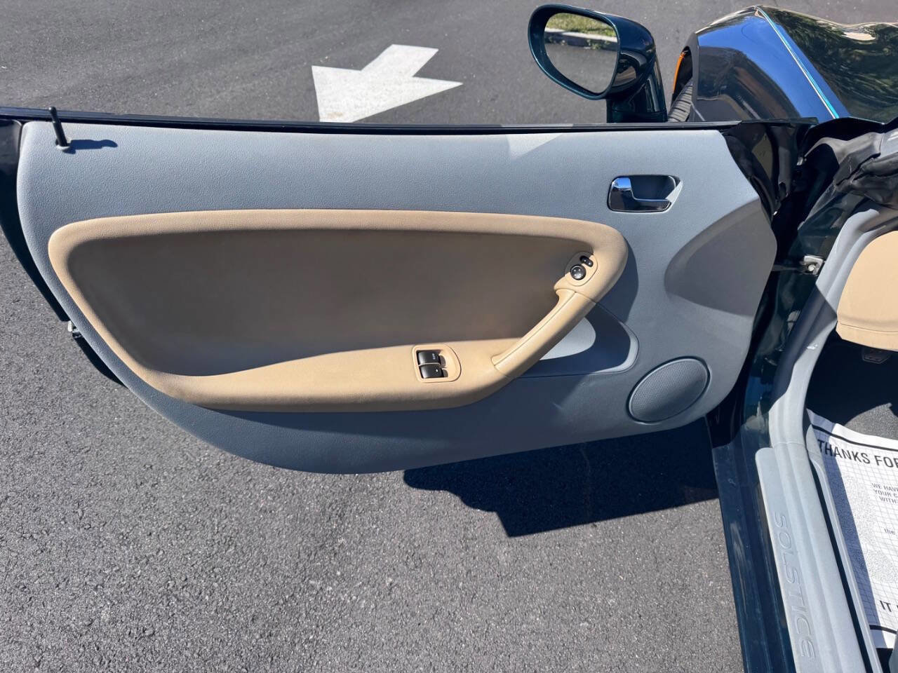 Used 2007 Pontiac Solstice Convertible w/ Premium Package image 10