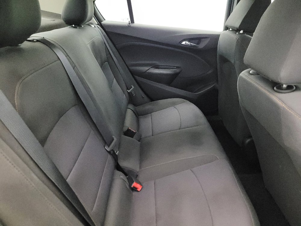 Used 2018 Chevrolet Cruze LS FWD image 19