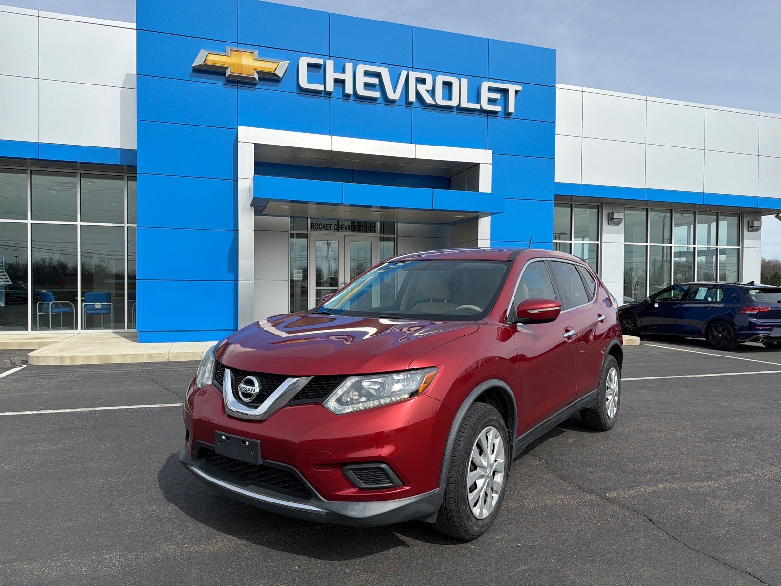 Used 2015 Nissan Rogue S image 1