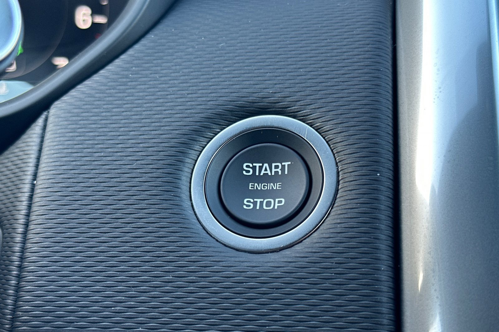 New 2025 Land Rover Discovery Dynamic SE image 21